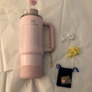 Stanley Light Pink Insulated Tumbler with Handle and accessories. NEW !!!